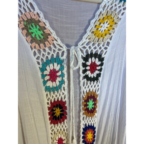White Mark Plus Size Boho Crochet Kimono With Colorful Tassels & Floral Pattern - Picture 4 of 9